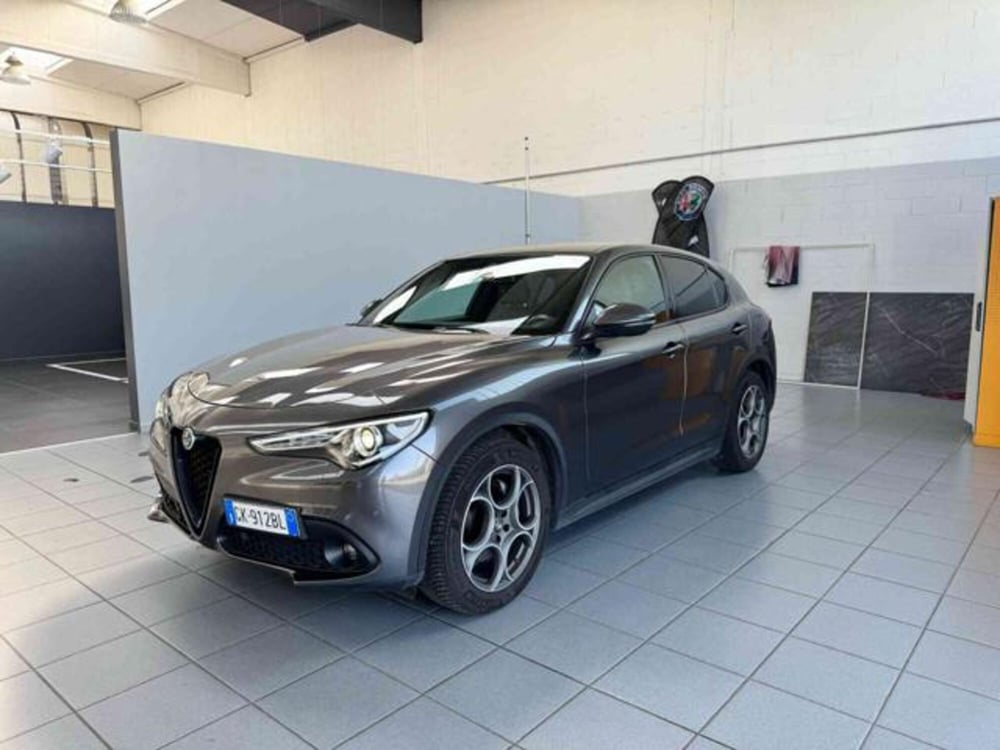 Alfa Romeo Stelvio usata a Vercelli (3)