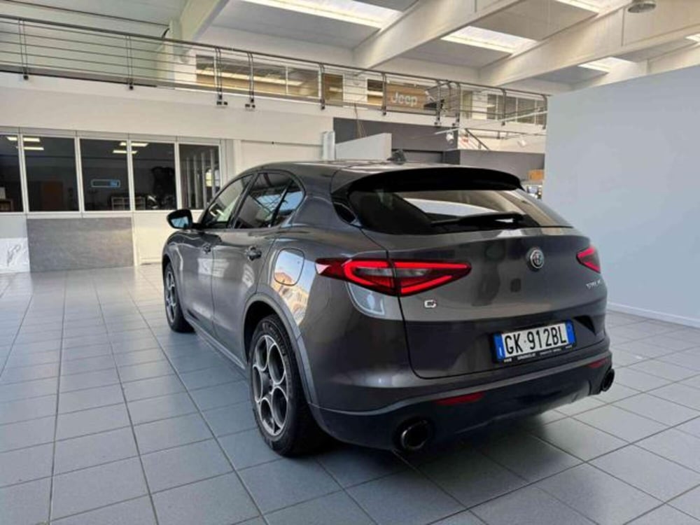 Alfa Romeo Stelvio usata a Vercelli (6)