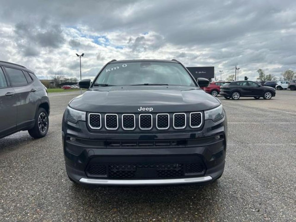 Jeep Compass nuova a Vercelli (2)