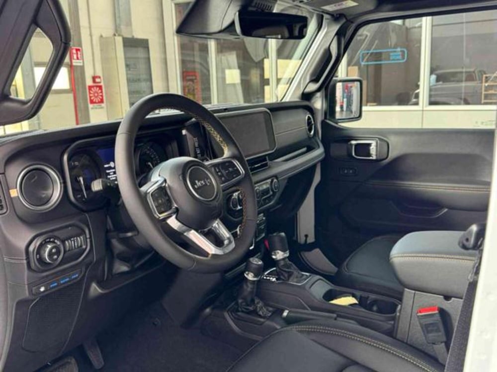 Jeep Wrangler Unlimited nuova a Vercelli (11)