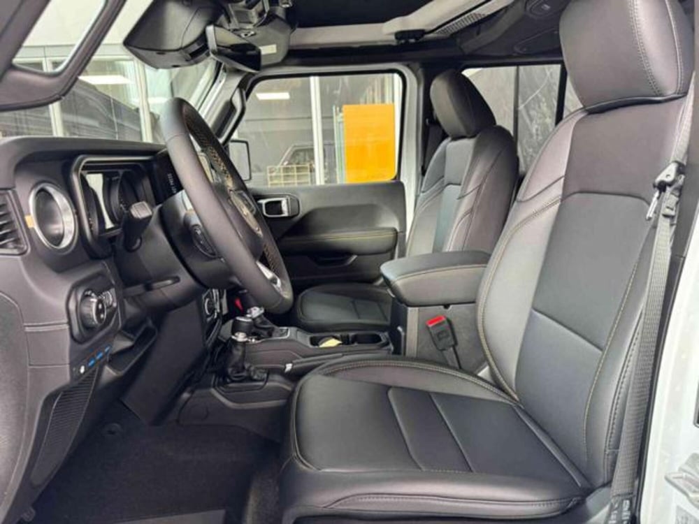 Jeep Wrangler Unlimited nuova a Vercelli (12)
