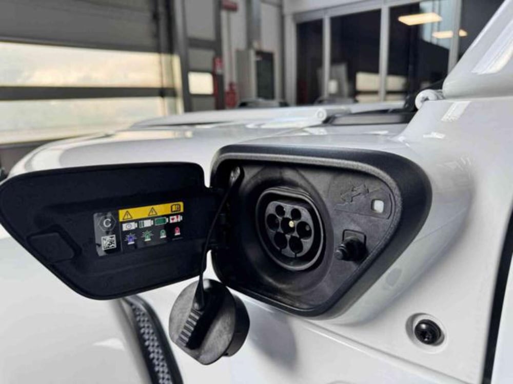 Jeep Wrangler Unlimited nuova a Vercelli (14)