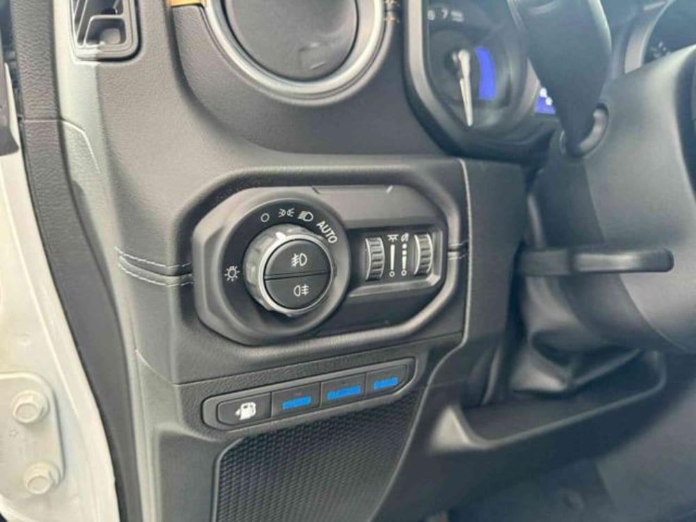 Jeep Wrangler Unlimited nuova a Vercelli (16)