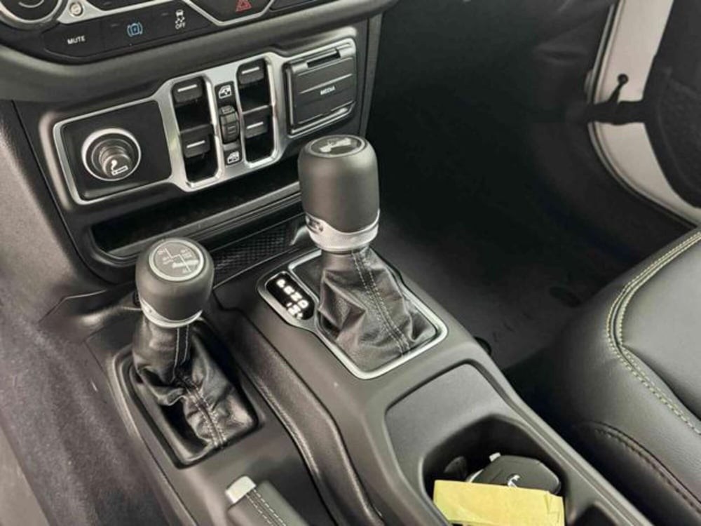 Jeep Wrangler Unlimited nuova a Vercelli (20)