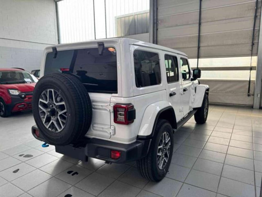 Jeep Wrangler Unlimited nuova a Vercelli (8)