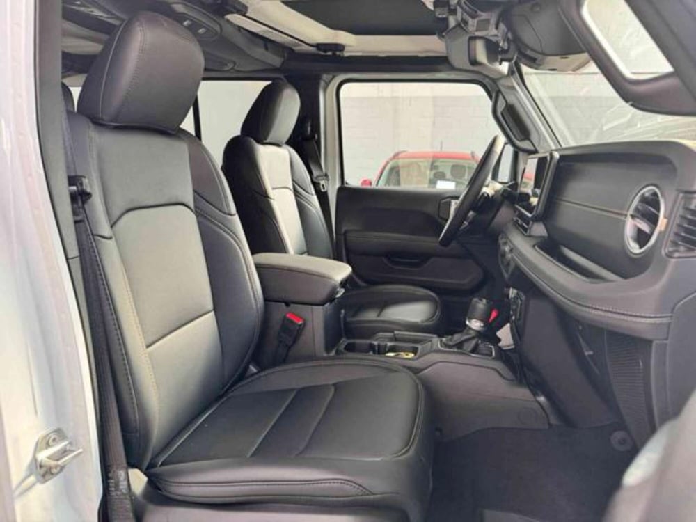 Jeep Wrangler Unlimited nuova a Vercelli (9)