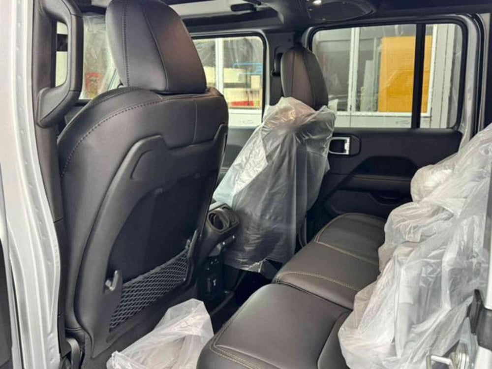 Jeep Wrangler Unlimited nuova a Vercelli (17)