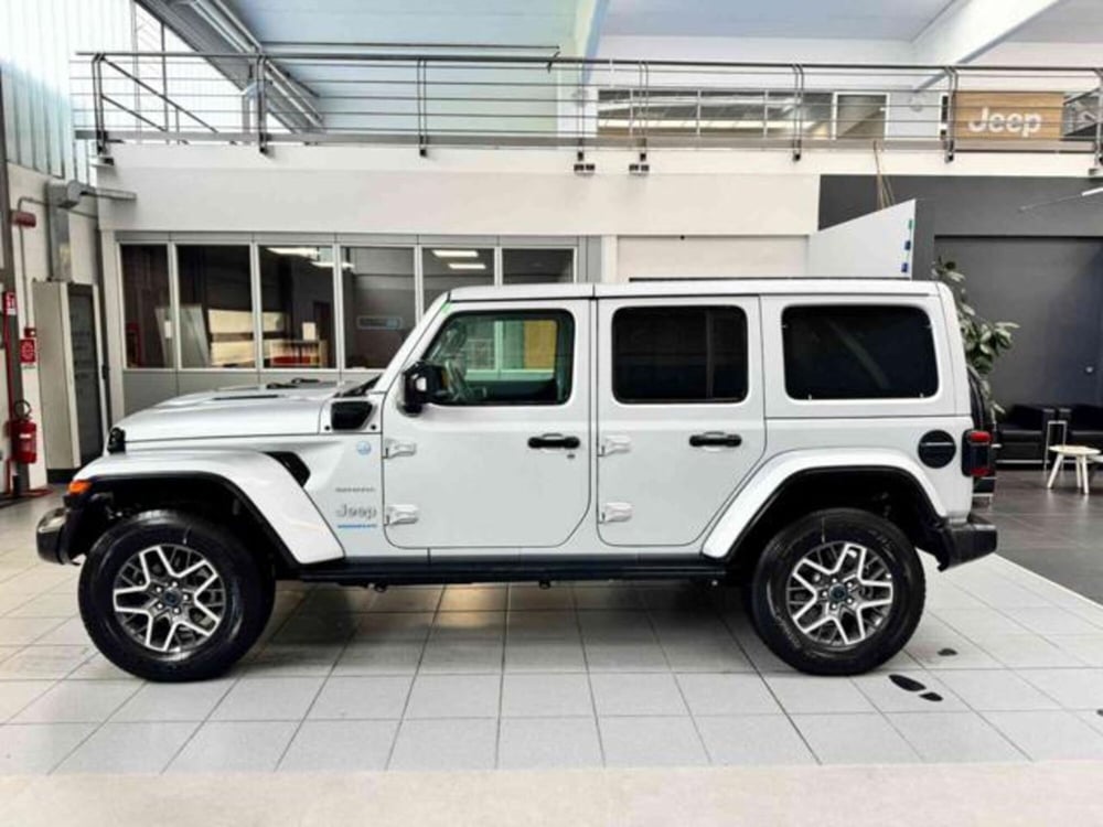 Jeep Wrangler Unlimited nuova a Vercelli (3)
