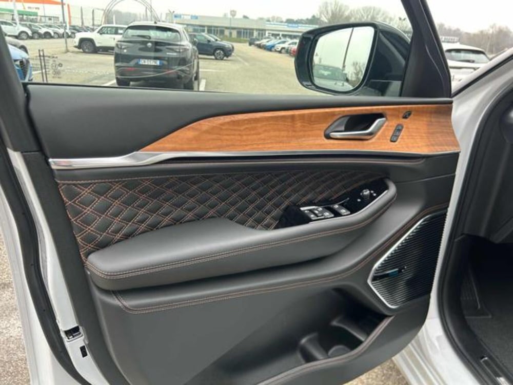 Jeep Grand Cherokee nuova a Vercelli (17)