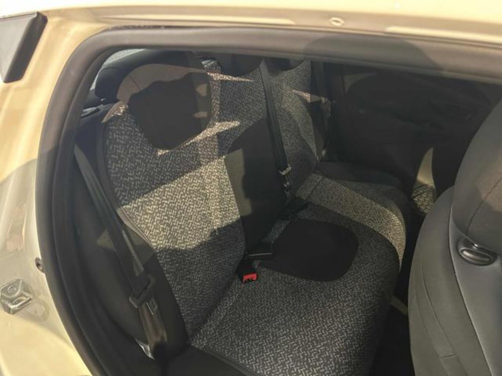 Lancia Ypsilon nuova a Vercelli (9)
