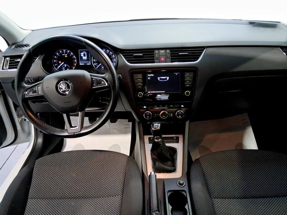Skoda Octavia Station Wagon usata a Padova (13)