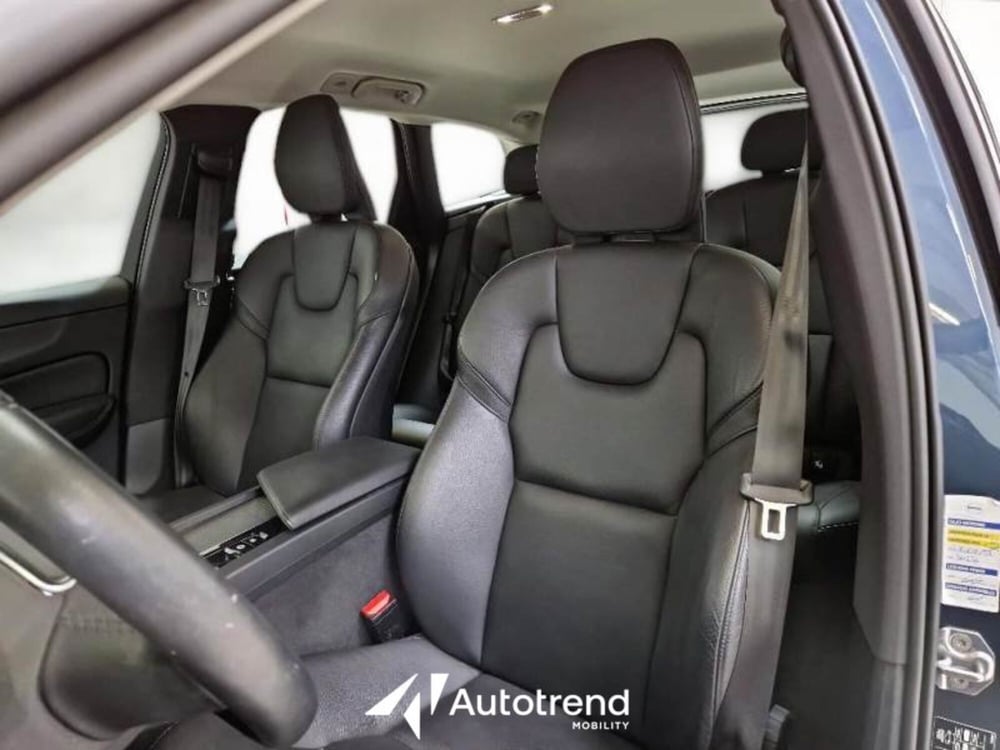 Volvo XC60 usata a Bari (3)