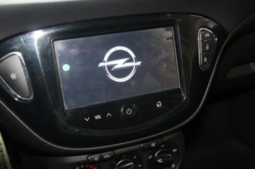 Opel Corsa Coupé usata a Viterbo (11)