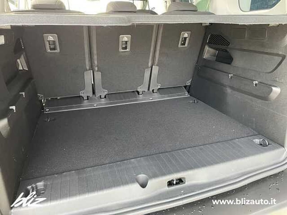 Peugeot Rifter nuova a Udine (16)