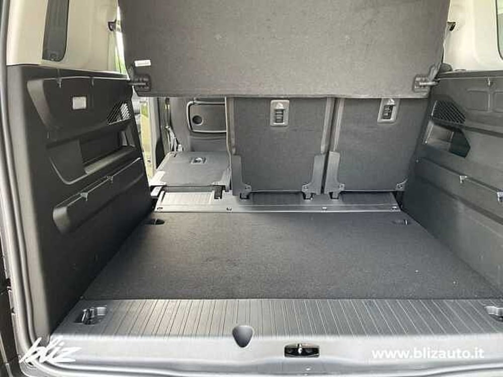 Peugeot Rifter nuova a Udine (17)