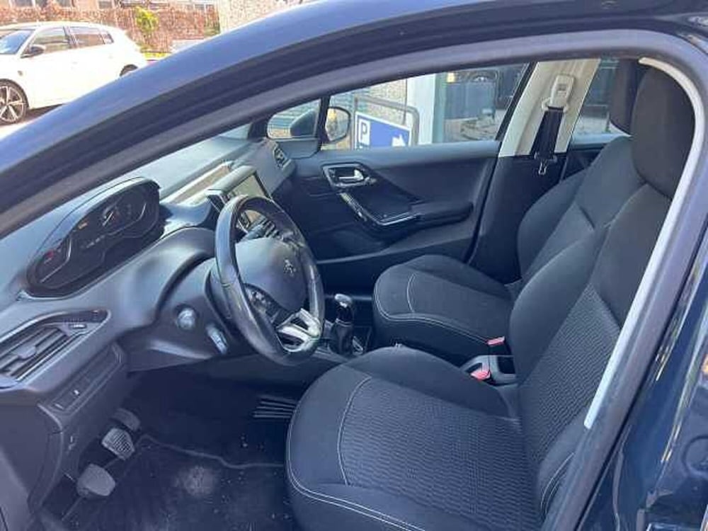 Peugeot 208 usata a Roma (13)