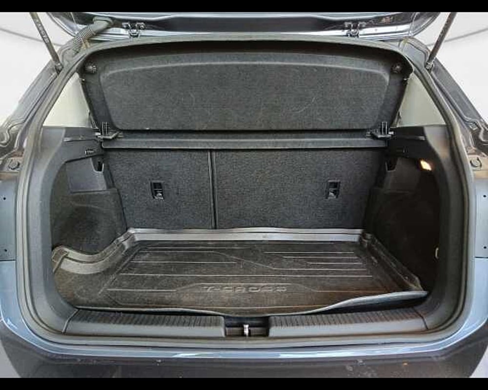 Volkswagen T-Cross usata a Roma (11)