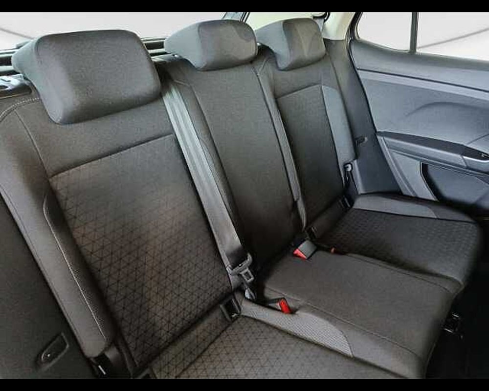 Volkswagen T-Cross usata a Roma (9)