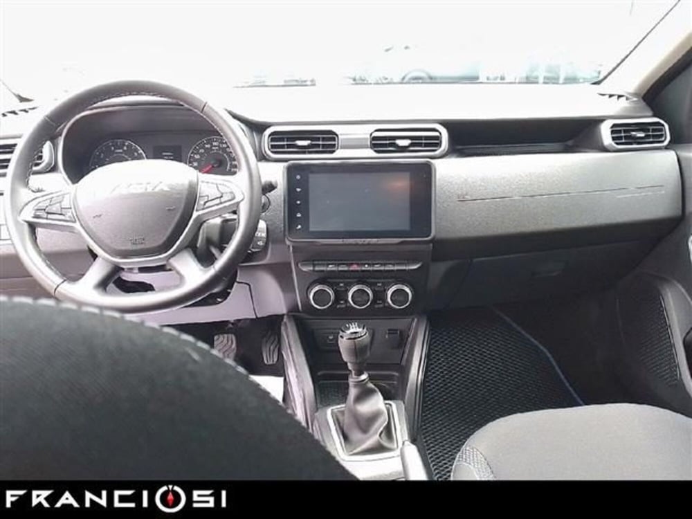 Dacia Duster usata a Modena (9)
