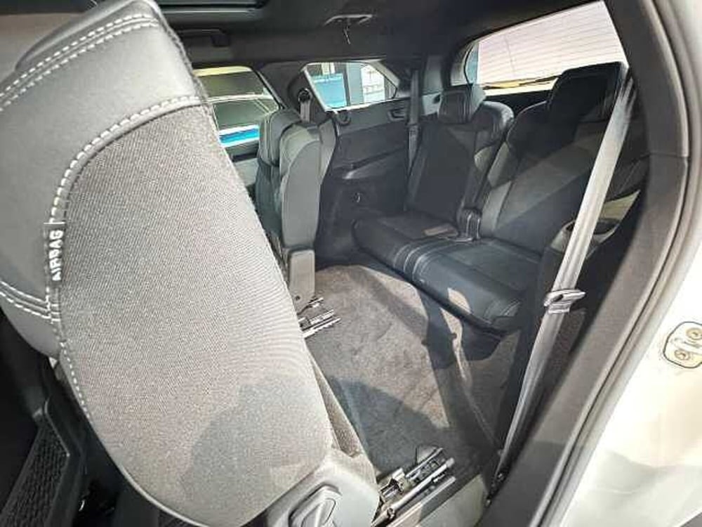 Peugeot 5008 nuova a Brescia (11)