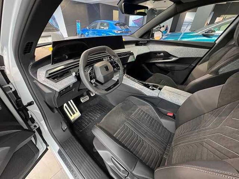 Peugeot 5008 nuova a Brescia (13)