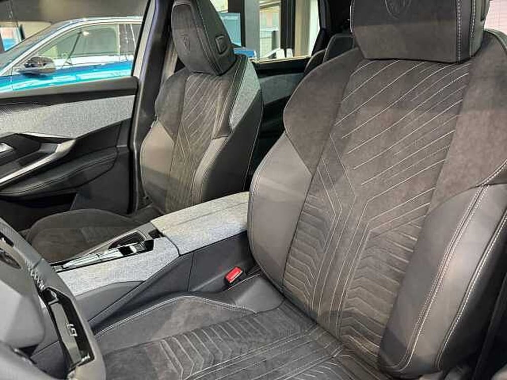 Peugeot 5008 nuova a Brescia (16)