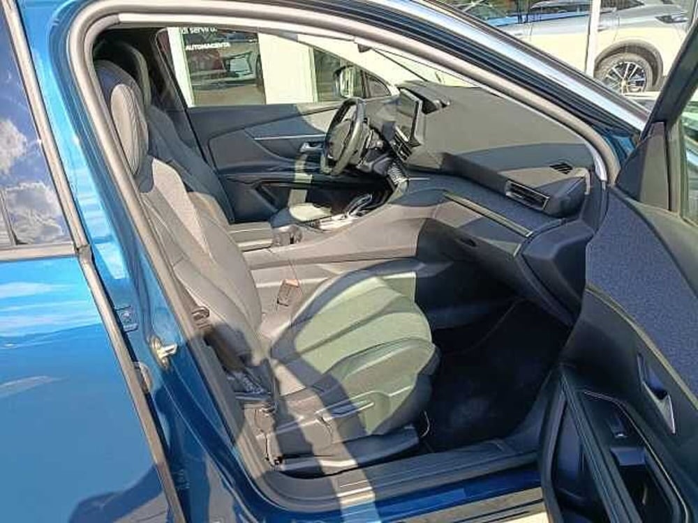 Peugeot 5008 usata a Milano (11)