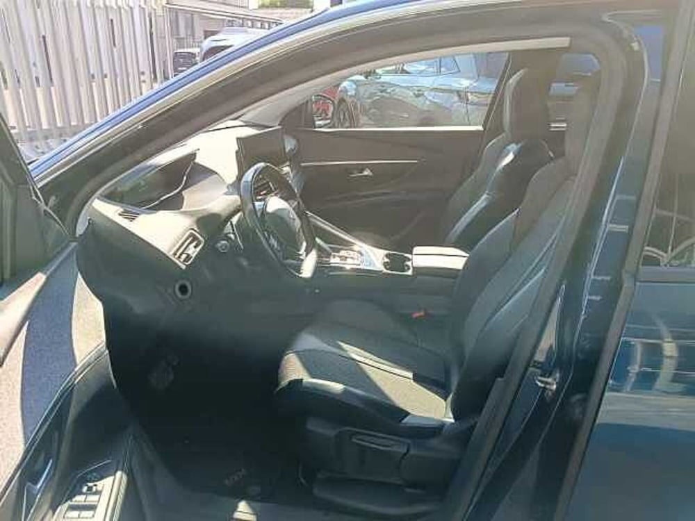 Peugeot 5008 usata a Milano (8)