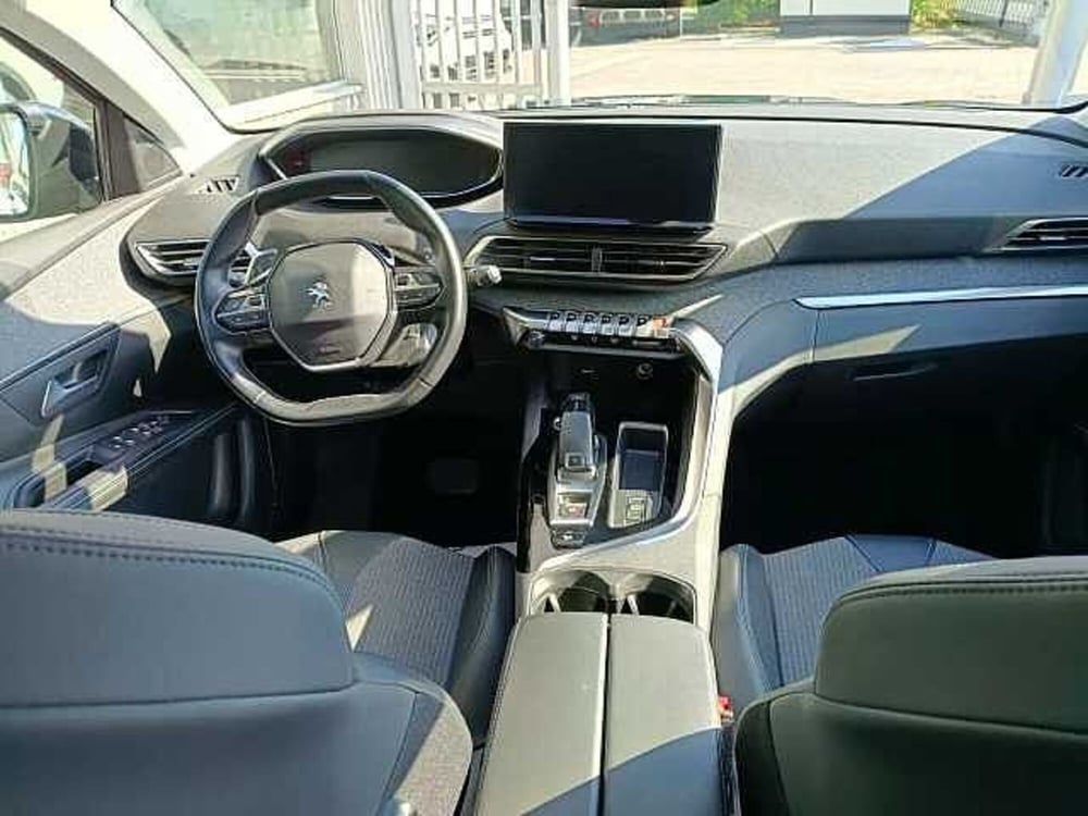 Peugeot 5008 usata a Milano (9)