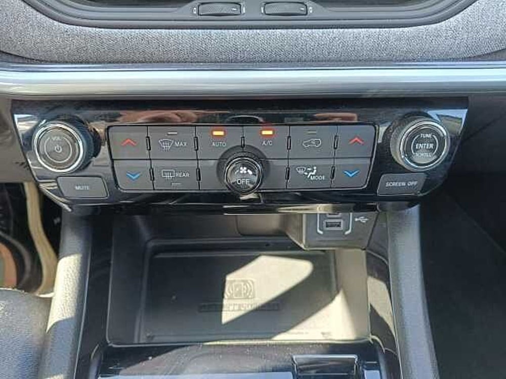 Jeep Compass usata a Milano (20)