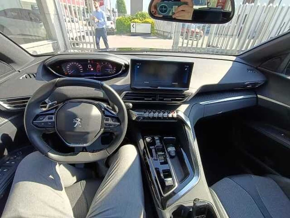 Peugeot 5008 usata a Milano (12)