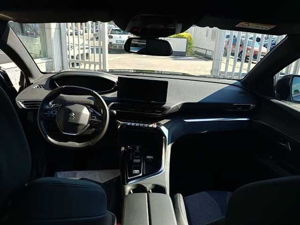 Peugeot 5008 usata a Milano (13)