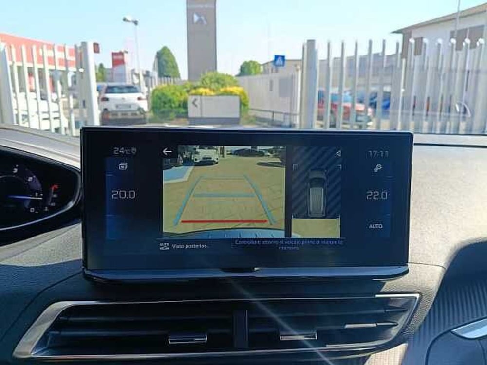 Peugeot 5008 usata a Milano (18)
