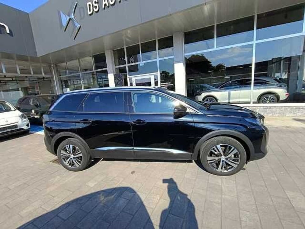 Peugeot 5008 usata a Milano (4)