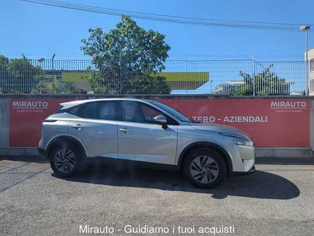 Nissan Qashqai usata a Roma
