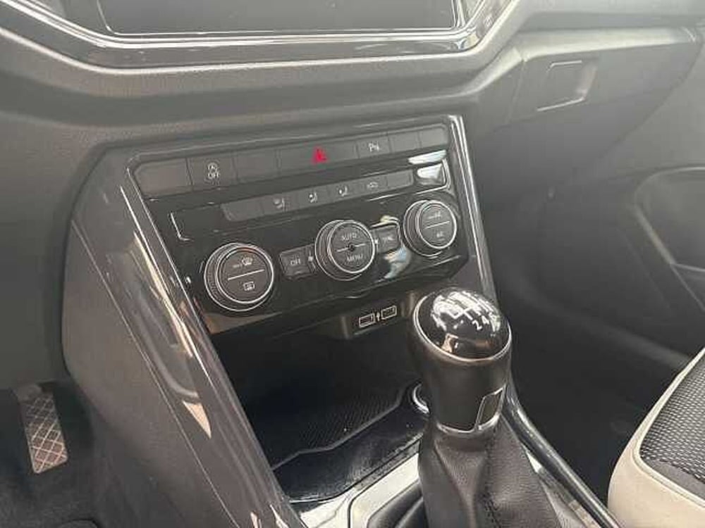 Volkswagen T-Roc usata a Napoli (19)