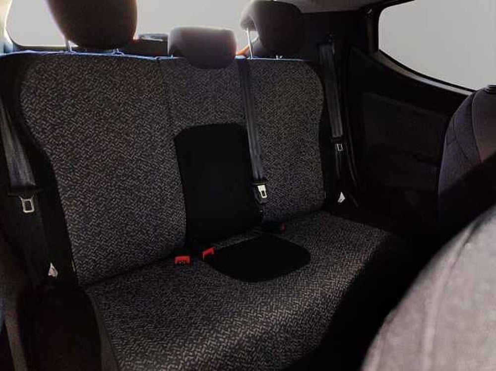 Lancia Ypsilon usata a Vibo Valentia (15)