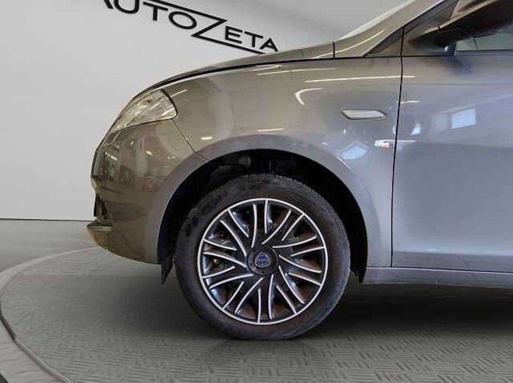 Lancia Ypsilon usata a Vibo Valentia (16)