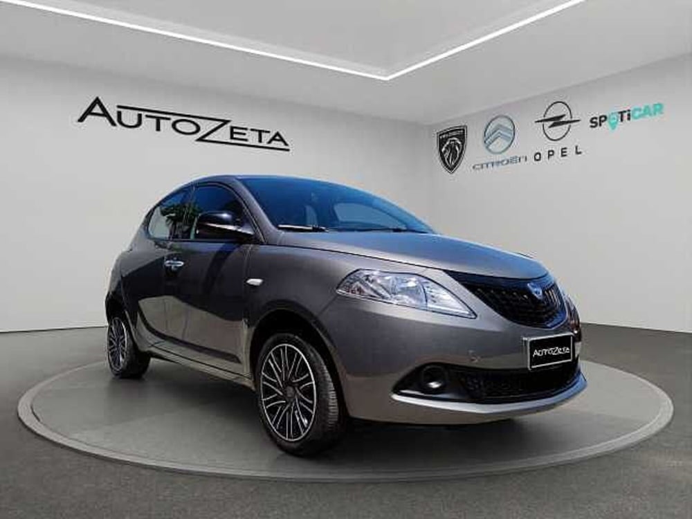 Lancia Ypsilon usata a Vibo Valentia (3)