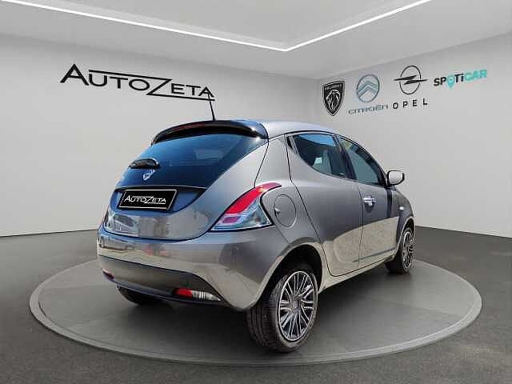 Lancia Ypsilon usata a Vibo Valentia (5)
