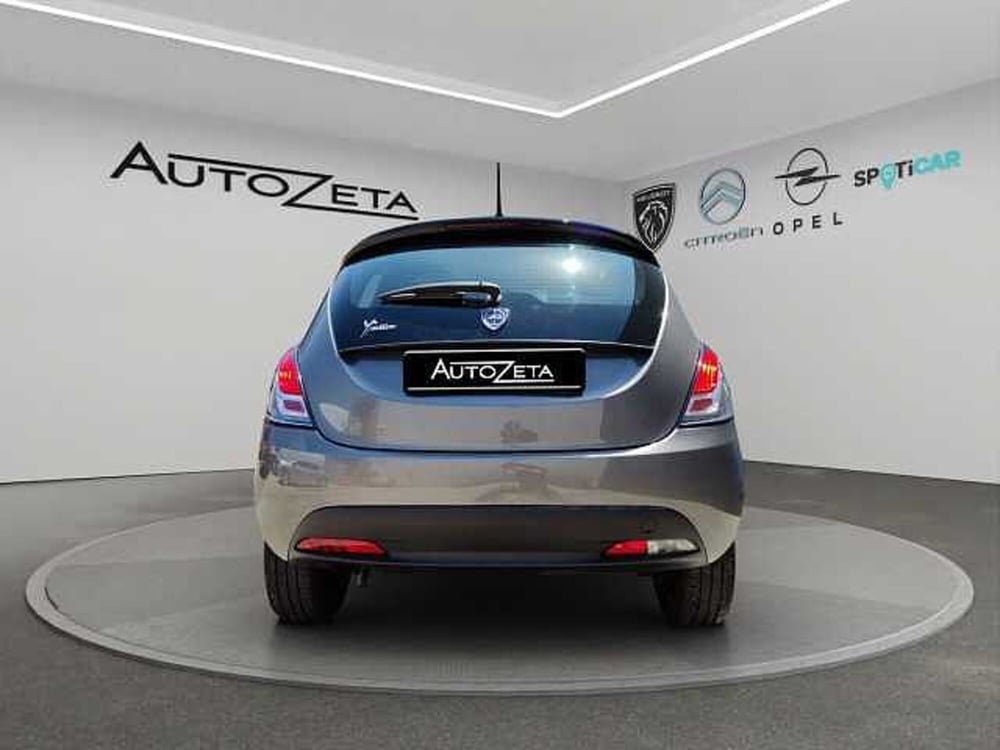 Lancia Ypsilon usata a Vibo Valentia (6)