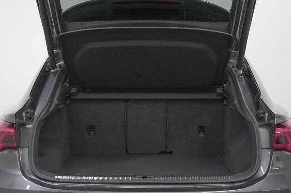 Audi Q3 Sportback usata a Como (10)