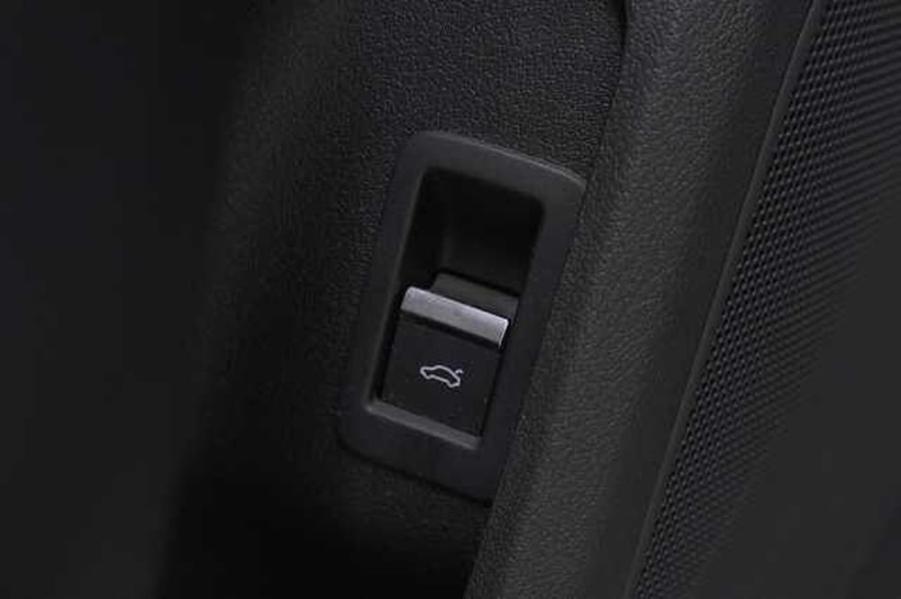 Audi A4 Avant usata a Como (18)