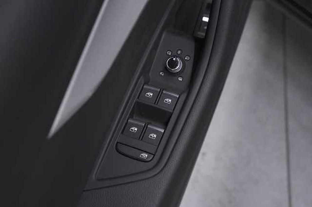 Audi A4 Avant usata a Como (17)