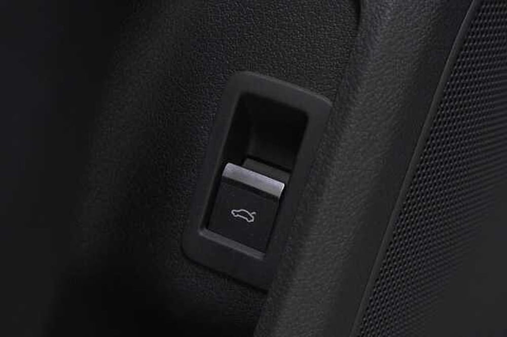 Audi A4 Avant usata a Como (18)
