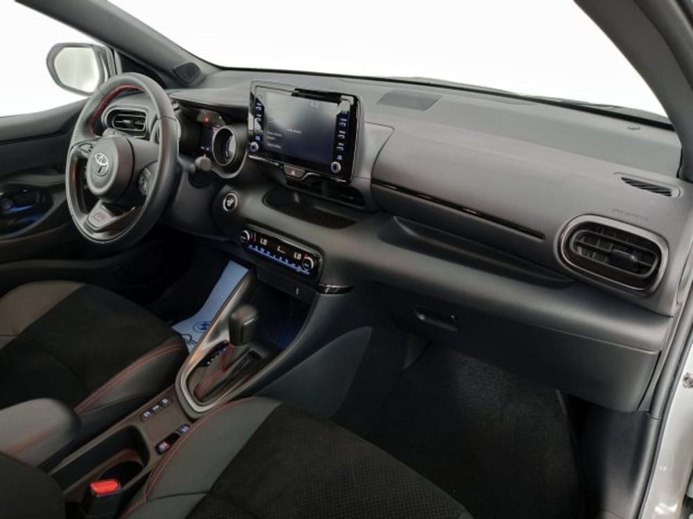 Toyota Yaris Cross usata a Ascoli Piceno (13)