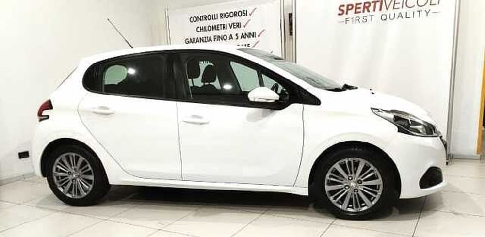 Peugeot 208 usata a Lecce (2)