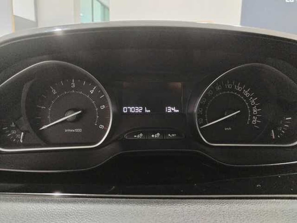 Peugeot 208 usata a Lecce (7)
