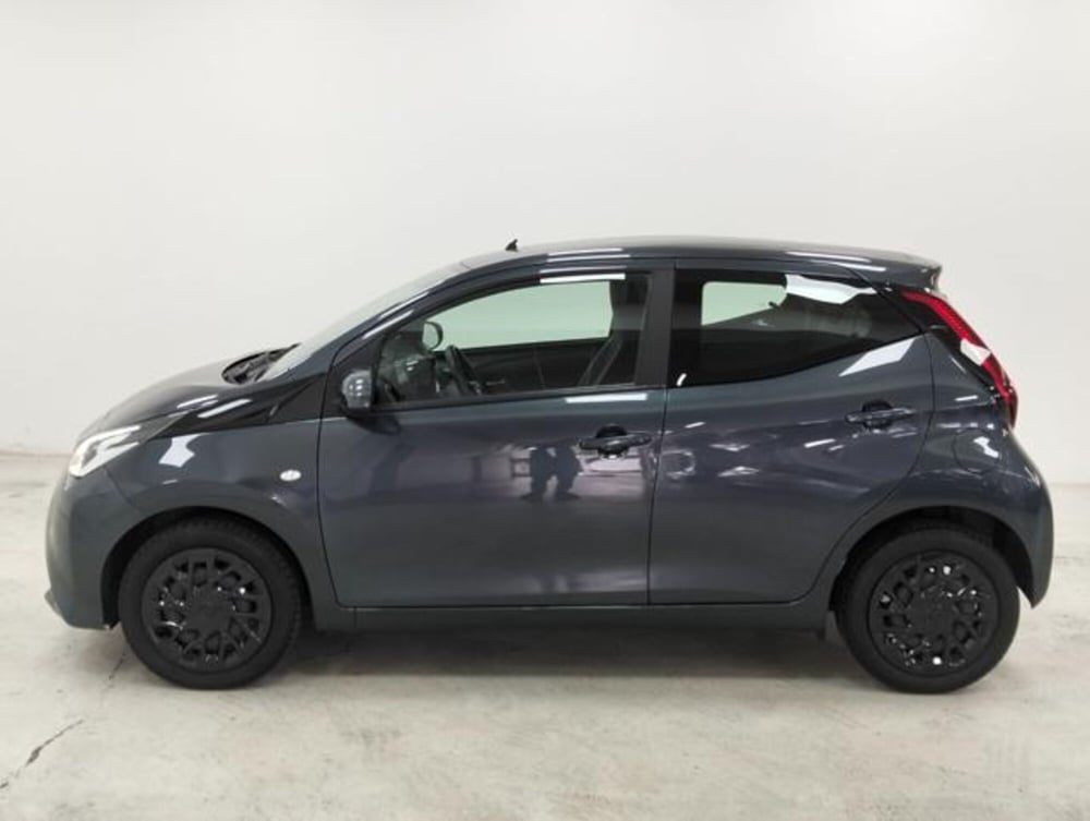 Toyota Aygo usata a Como (8)