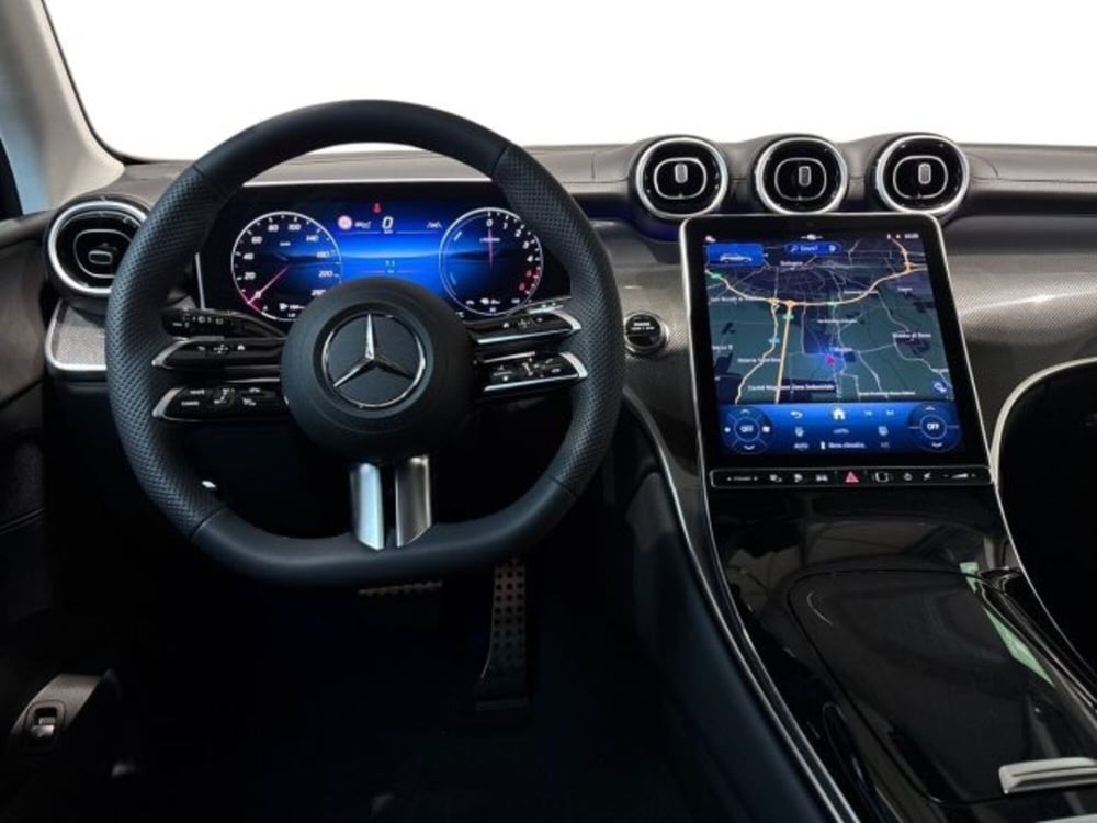 Mercedes-Benz GLC nuova a Bologna (14)